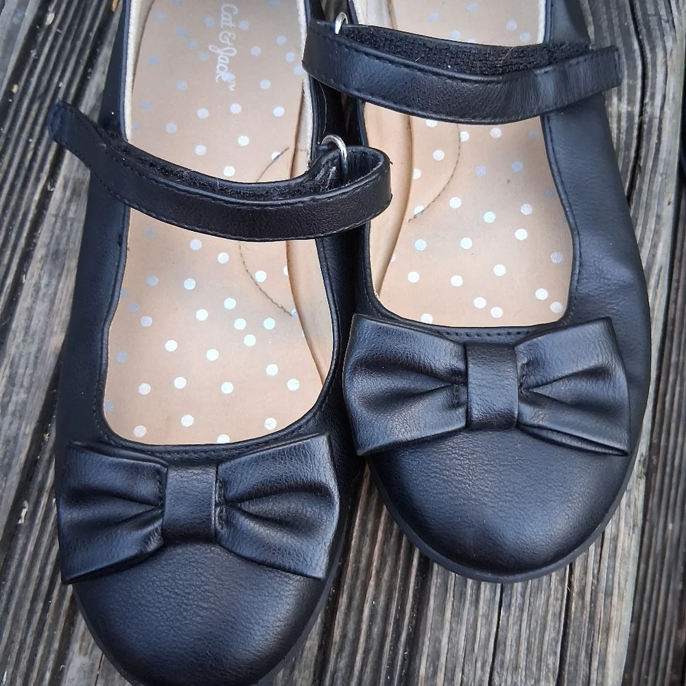 Cat & Jack Black Dress Shoes with Bow